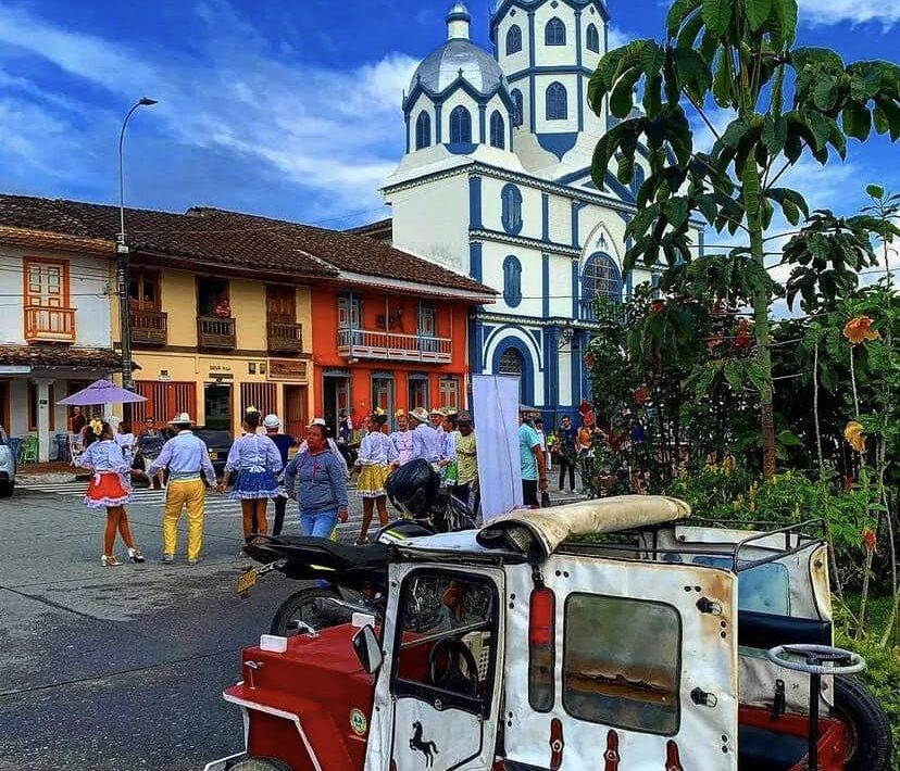 tour eje cafetero desde medellin