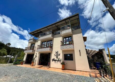 hotel bambu guatape